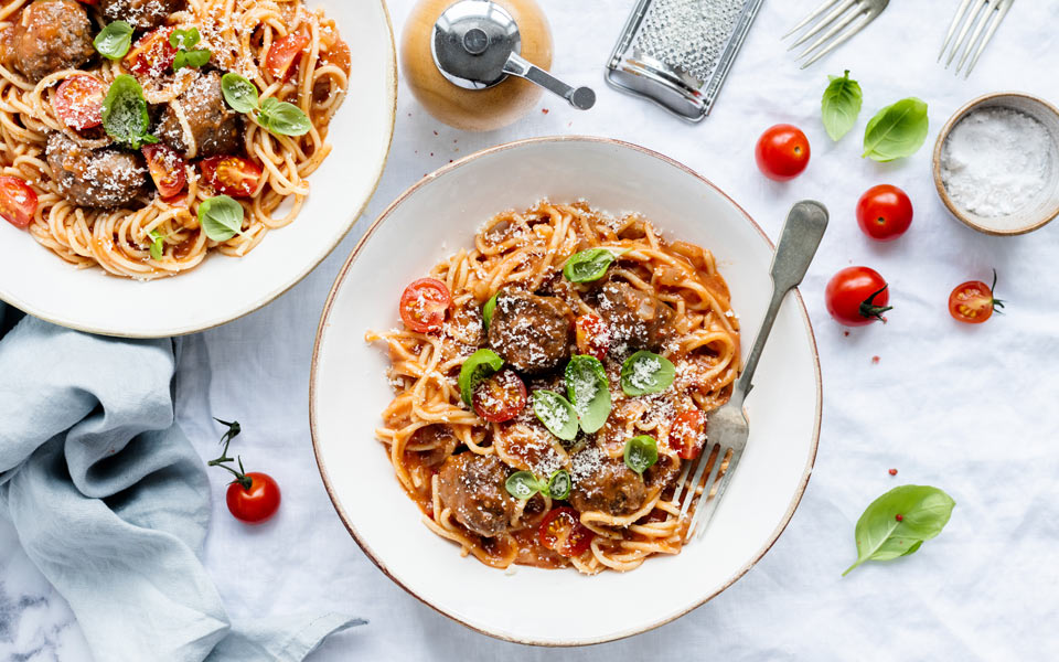 Creamy Red Pepper Pasta with Blistered Tomatoes Prediction Tech